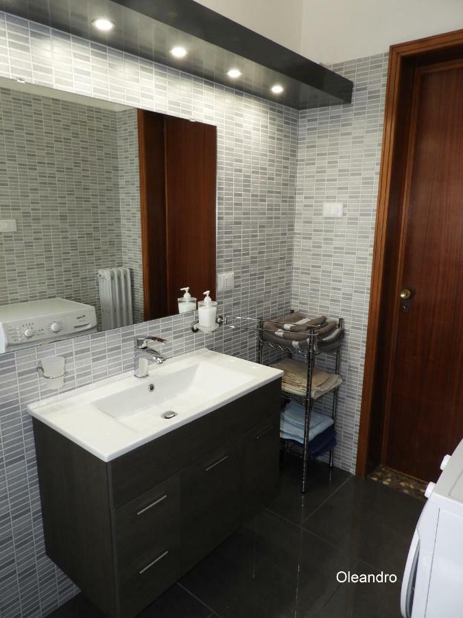 Appartement Oleandro E Glicine à Lecce Extérieur photo