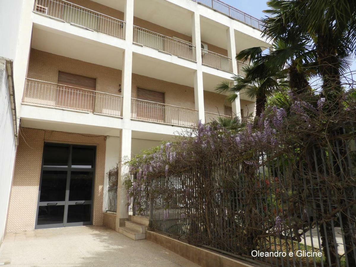 Appartement Oleandro E Glicine à Lecce Extérieur photo